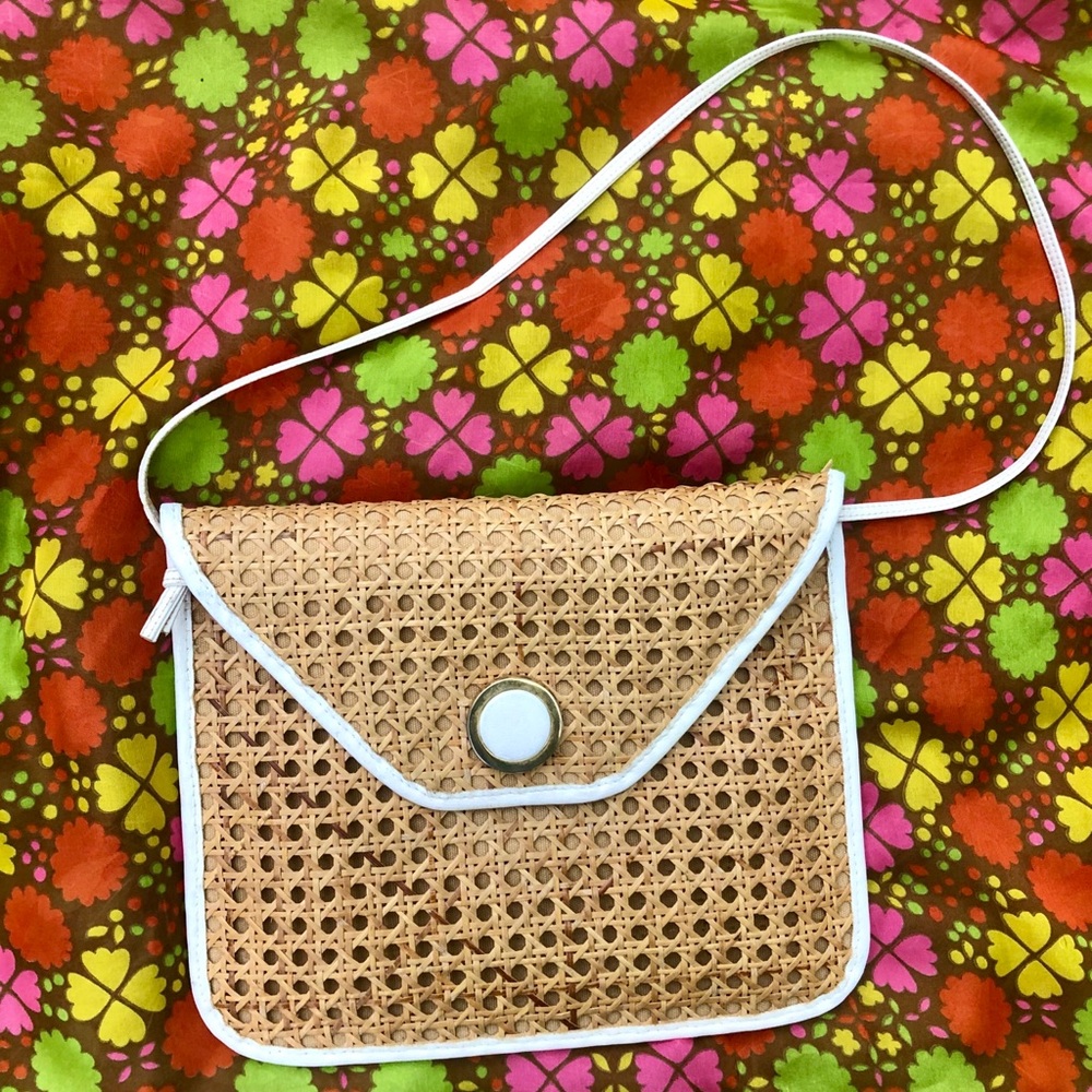 1970’s wicker envelope purse